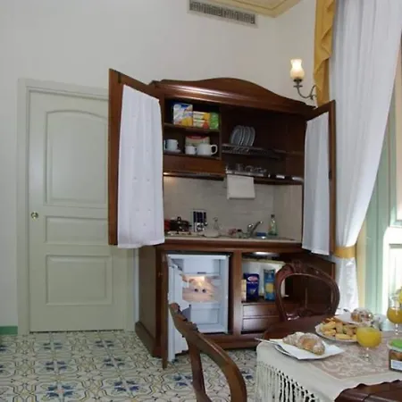 Old Taverna Sorrentina * Sorrento