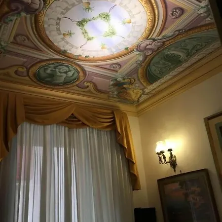 Old Taverna Sorrentina Hotel *
